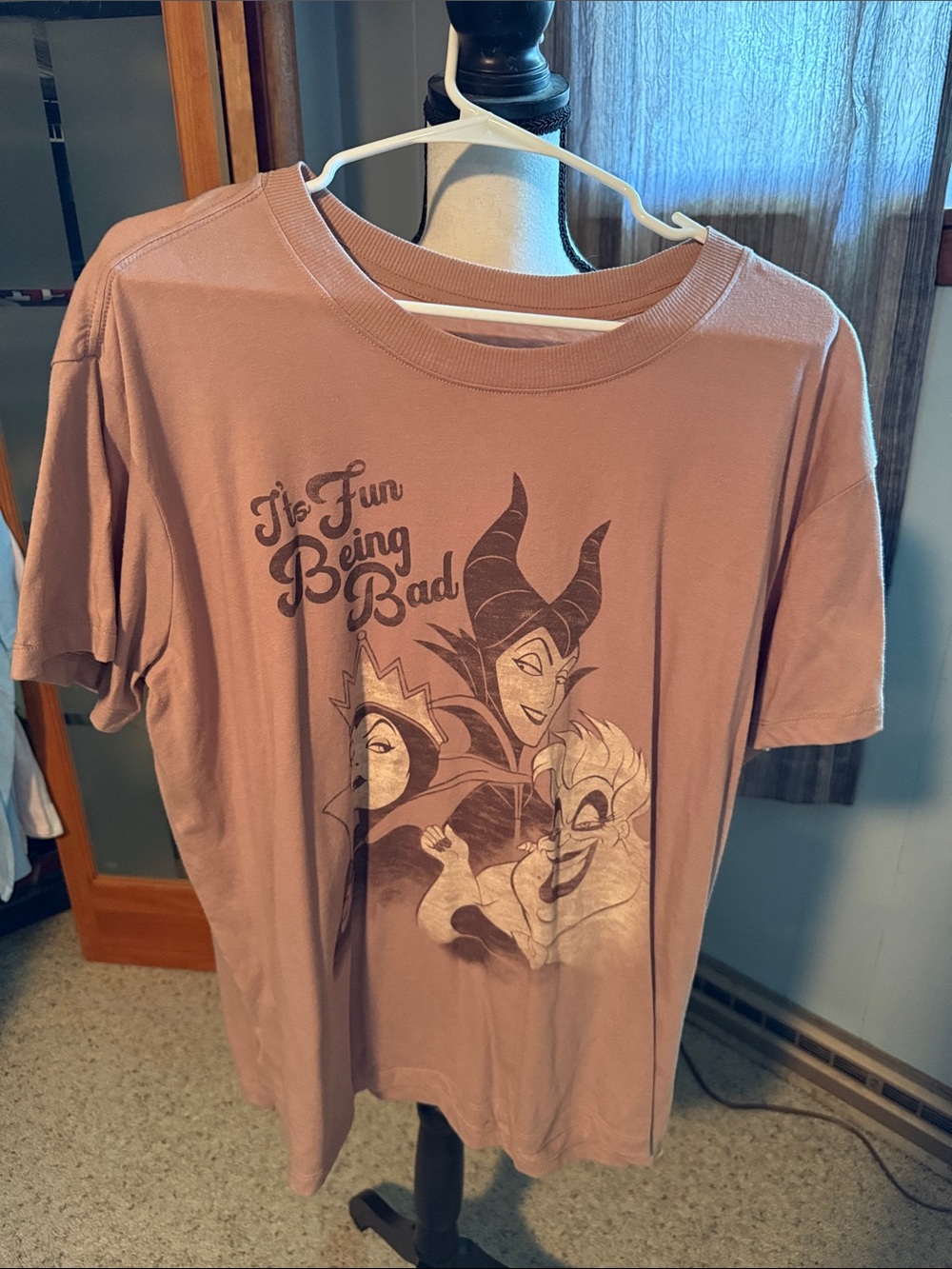Disney Villains Graphic Tee in Mauve